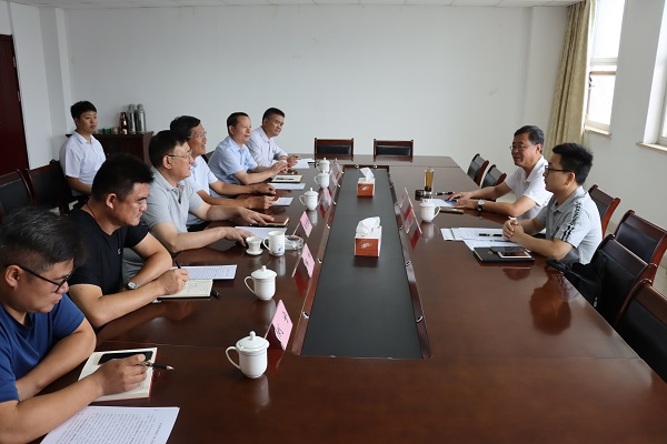 市選派辦副主任孫孝建看望慰問(wèn)恒源熱力集團(tuán)企業(yè)高質(zhì)量發(fā)展服務(wù)隊(duì)
