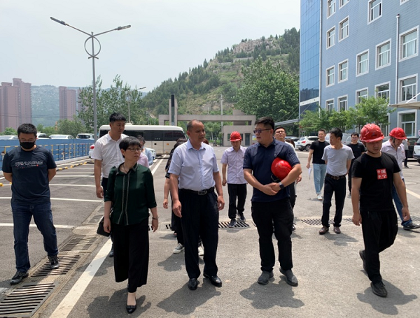 恒源熱力集團(tuán)開展對(duì)標(biāo)省內(nèi)先進(jìn)企業(yè)“找差距 補(bǔ)短板 強(qiáng)弱項(xiàng) 促提升”活動(dòng)