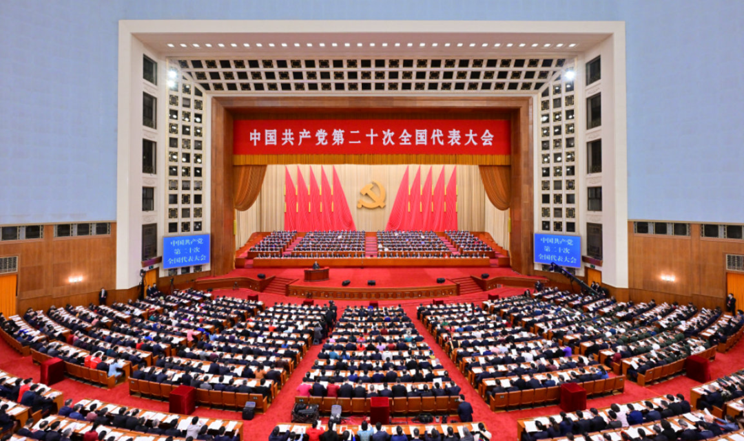 “同心向黨迎盛會 砥礪奮進新征程”——恒源熱力集團組織收聽收看黨的二十大開幕盛況
